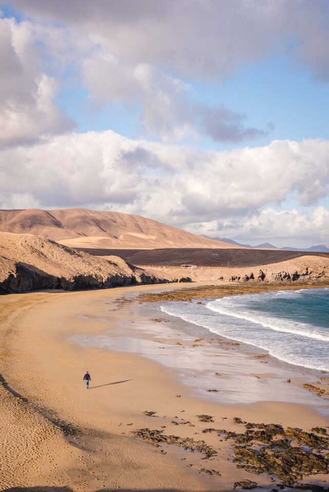 12 BEST Beaches in Lanzarote, Spain (2024 Guide)