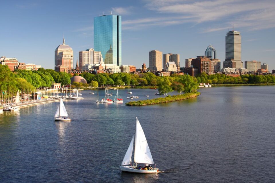 12+ BEST Things to do in Boston in the Fall (2024 Guide)